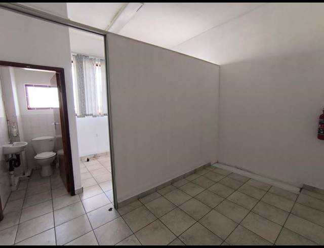 BUSINESS PROPERTY TO RENT IN SUNFORD